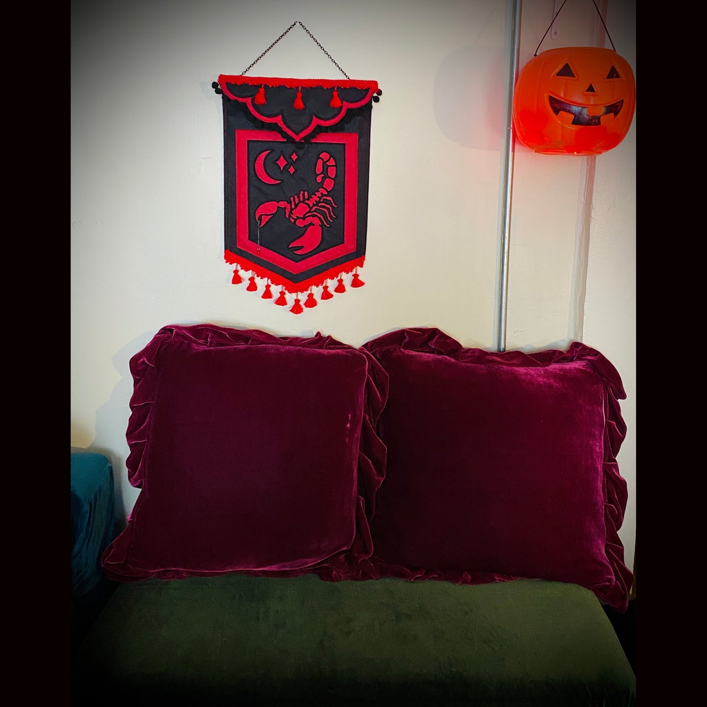 Felt Scorpion Banner
